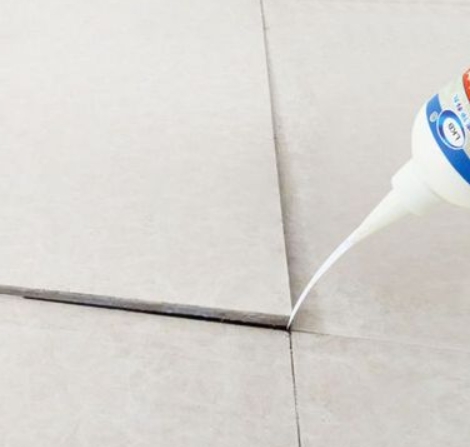 万年瓷砖空鼓维修公司分享卫生间瓷砖脱落的原因可能有以下几点